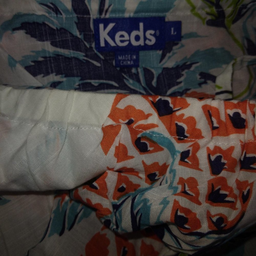 Strappy Ruffled Top - Picture 2 of 4